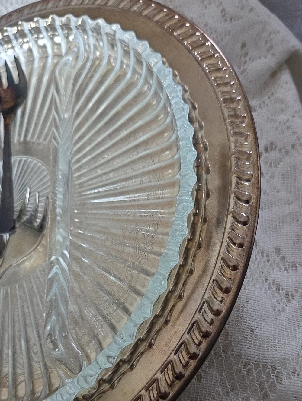 Leonard Silver Plate Relish Tray With  Glass Insert And 4 Forks Vintage